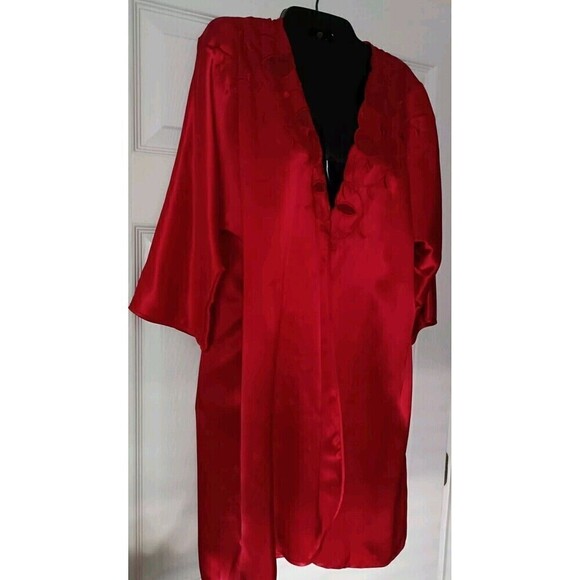 Inner Most Robe Size Medium Woman's Red Embroidered Satin Silky Vintage - Picture 2 of 8